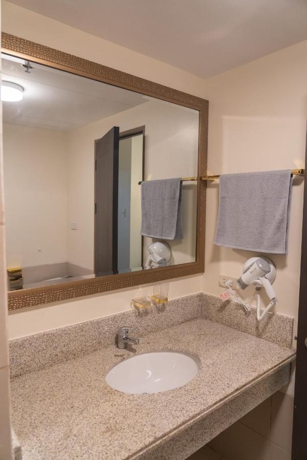2 Bedroom At Bristle Ridge Baguio City Ngoại thất bức ảnh